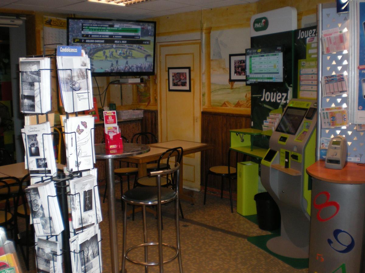 Hotel Dg Mery-sur-Oise Exterior photo